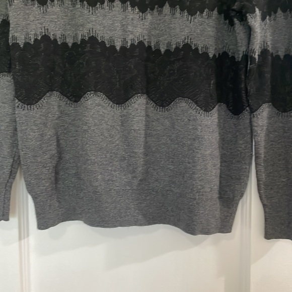 Banana Republic sweater with lace M petit - Picture 7 of 9